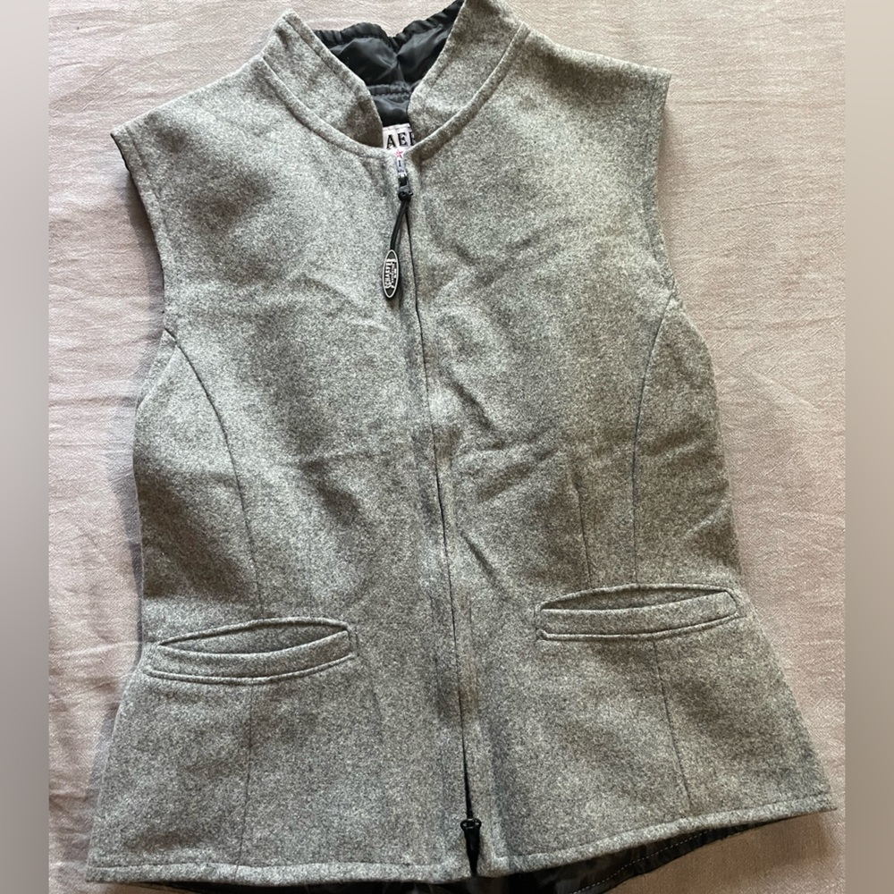 Schaefer Outfitter Cheyenne Gray wool Zip-Up Vest